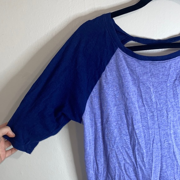 Victoria's Secret Tops - 🌷Victoria Secret Sport two toned 1/2 sleeve top!